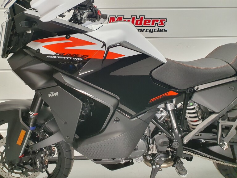 KTM 1390 SUPER ADVENTURE S foto 5