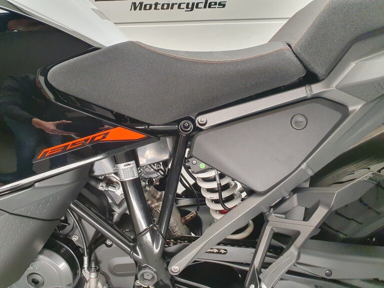 KTM 1390 SUPER ADVENTURE S foto 6