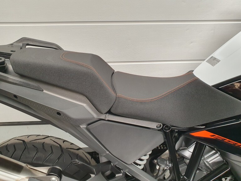 KTM 1390 SUPER ADVENTURE S foto 17