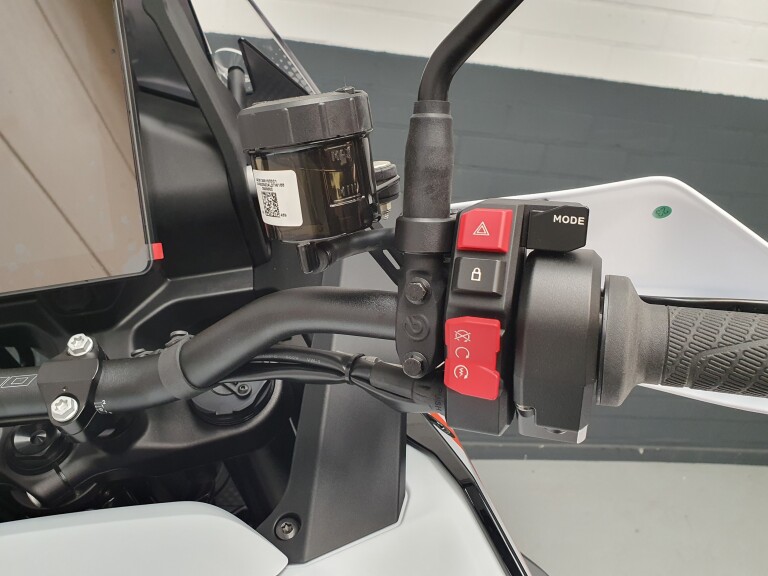 KTM 1390 SUPER ADVENTURE S foto 18