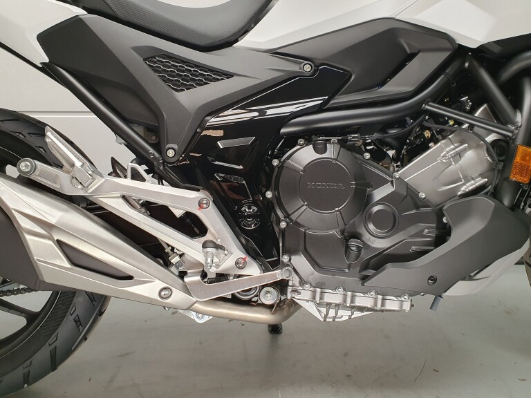 Honda NC 750 X ABS foto 12