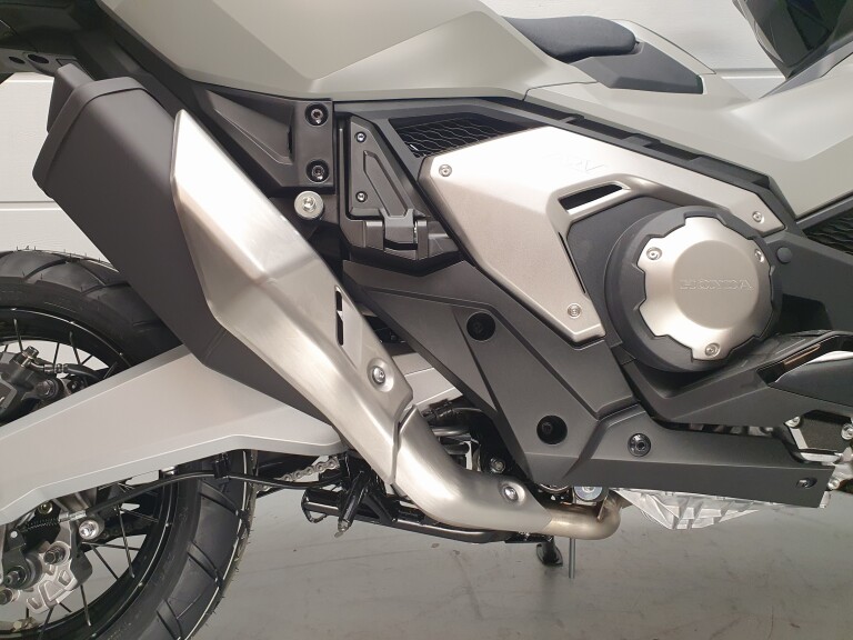 Honda X-ADV 750 foto 11