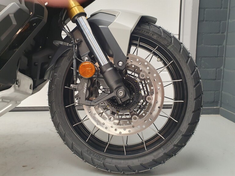 Honda X-ADV 750 foto 14