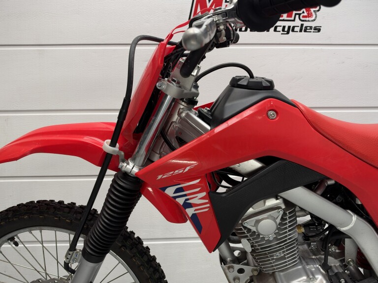 Honda CRF 125 FBS 19\/16 foto 3