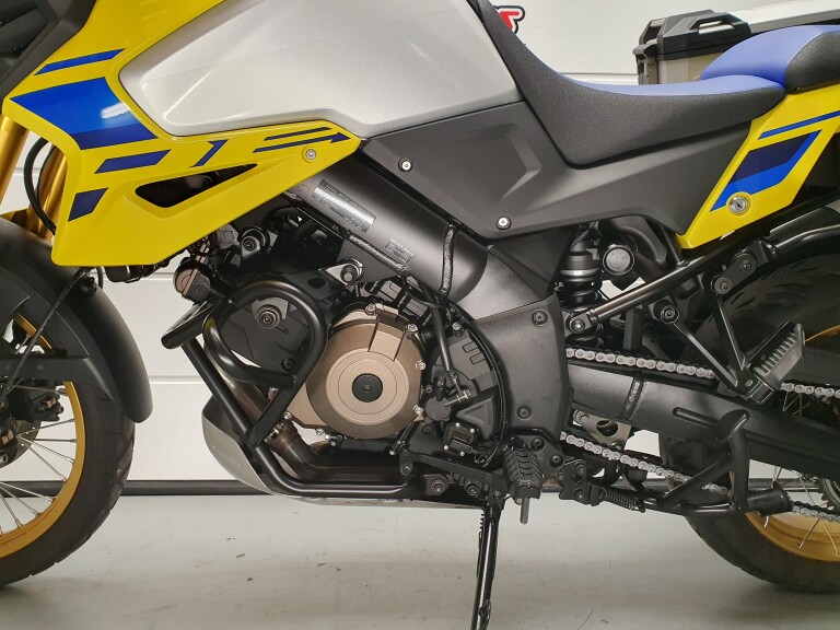 Suzuki DL 1050 V-STROM DE foto 7
