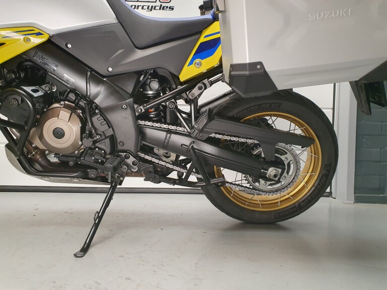 Suzuki DL 1050 V-STROM DE foto 9