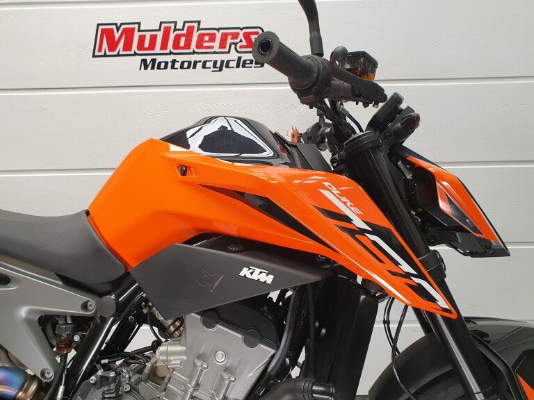 KTM 790 DUKE L ABS foto 13