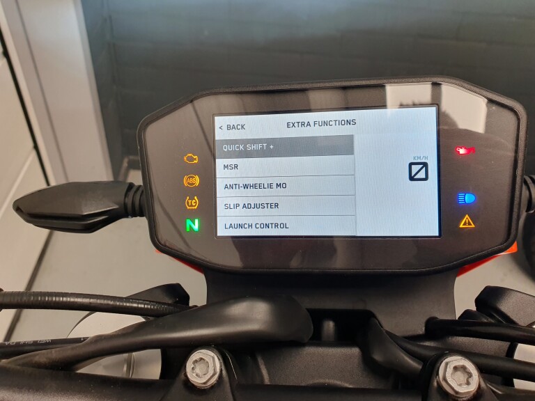 KTM 790 DUKE L ABS foto 16