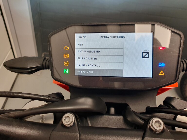 KTM 790 DUKE L ABS foto 17