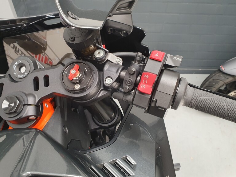 KTM RC 990 R foto 15