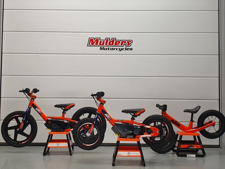 KTM SX-E 1.12 en 16 