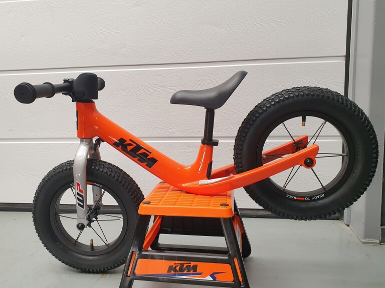 KTM SX-E 1.12 en 16 foto 4