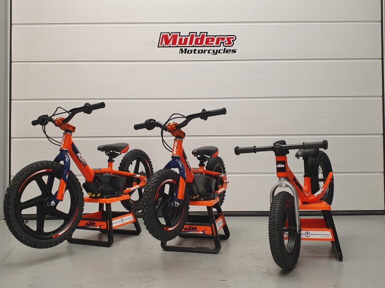 KTM SX-E 1.12 en 16 