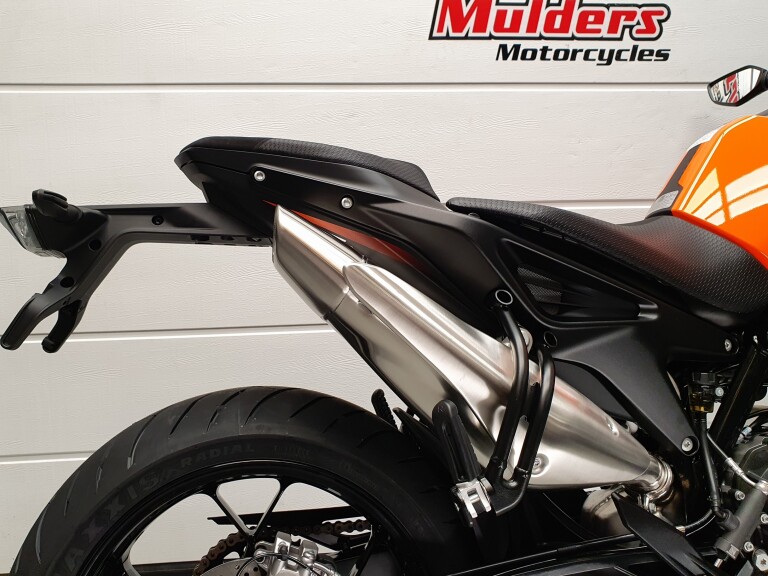 KTM 790 DUKE L ABS foto 10