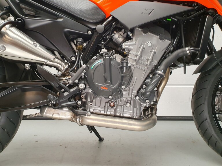 KTM 790 DUKE L ABS foto 12