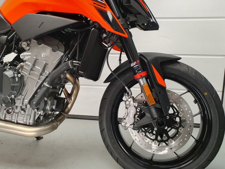 KTM 790 DUKE L ABS foto 13