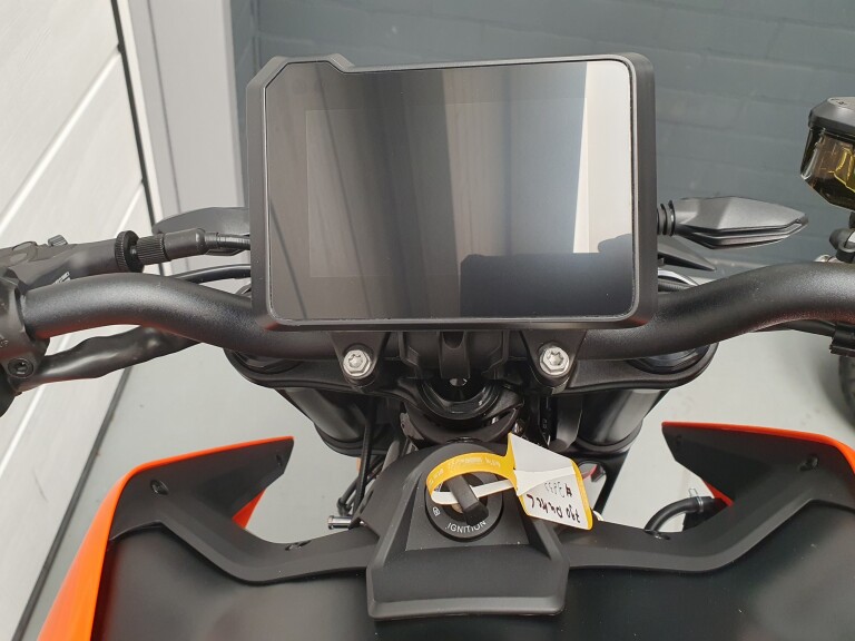 KTM 790 DUKE L ABS foto 16