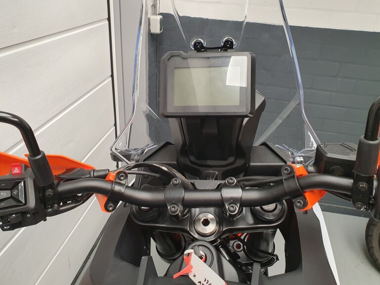 KTM 390 ADVENTURE X foto 16