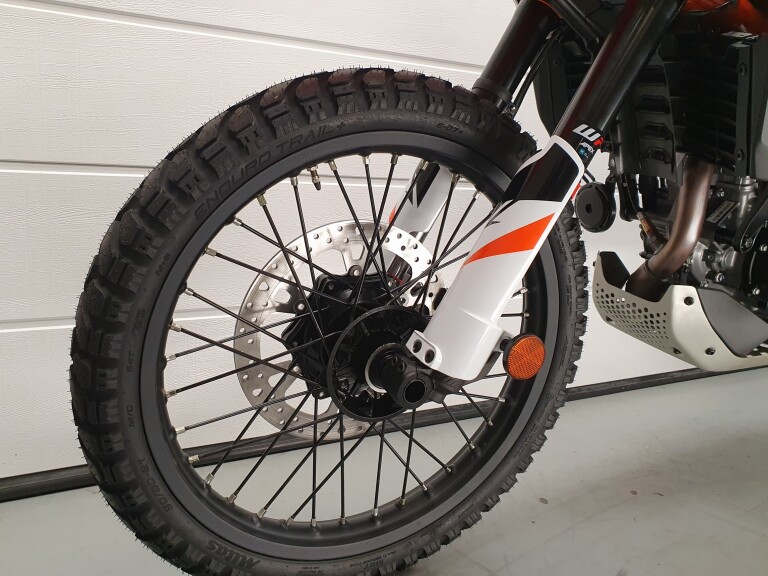 KTM 390 ADVENTURE R foto 3