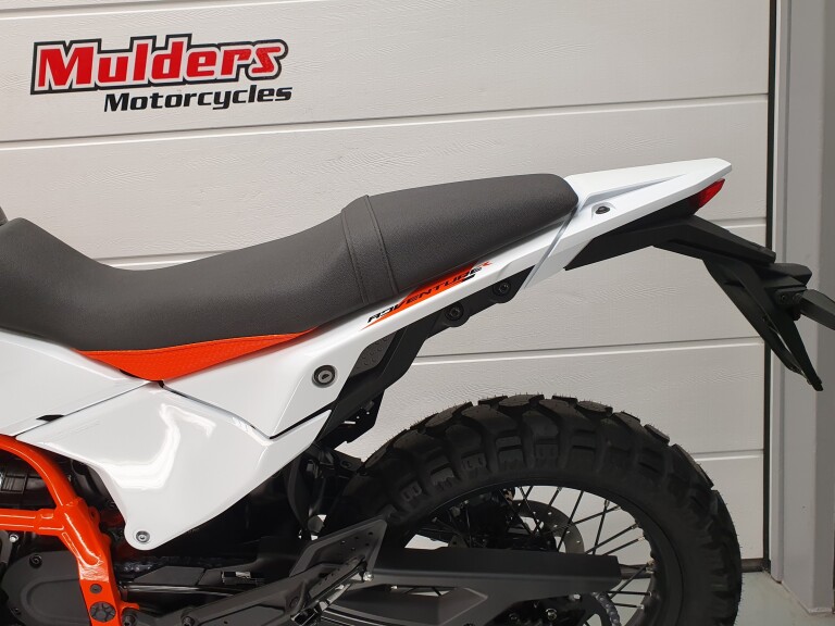 KTM 390 ADVENTURE R foto 6