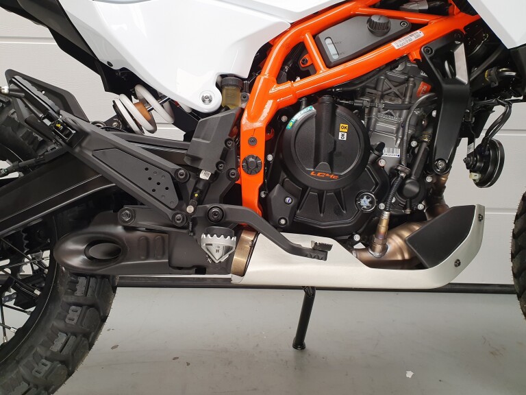 KTM 390 ADVENTURE R foto 12
