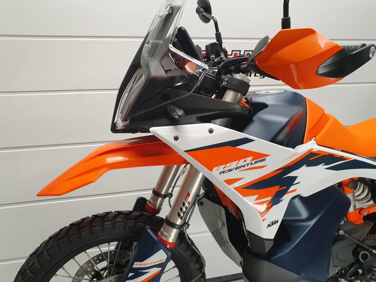 KTM 890 ADVENTURE R foto 4