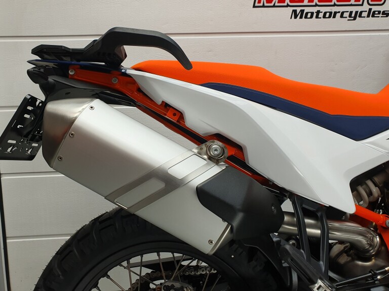 KTM 890 ADVENTURE R foto 8
