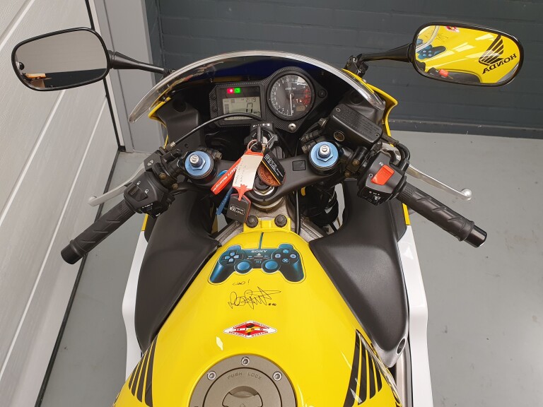 Honda CBR 600 F foto 19