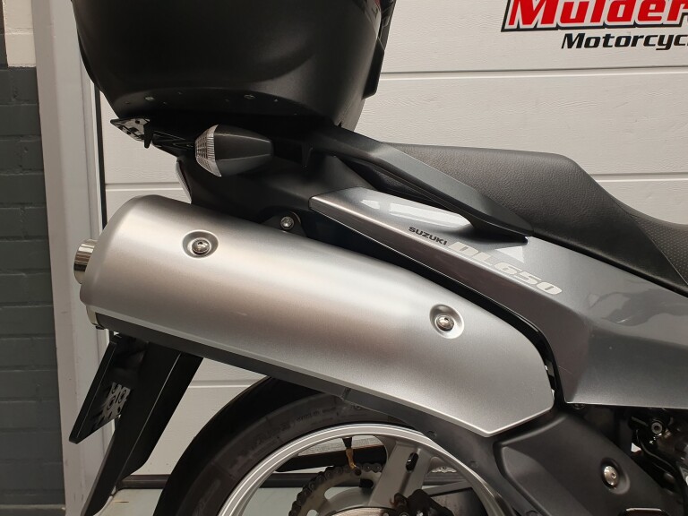 Suzuki DL 650 V-STROM foto 4