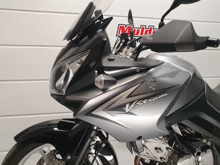 Suzuki DL 650 V-STROM foto 13