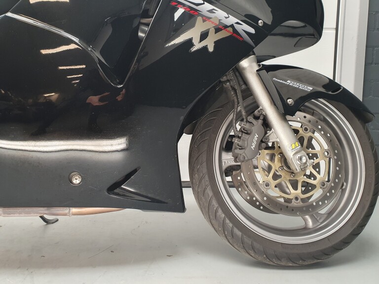 Honda CBR 1100 XX SUPER BLACKBIRD foto 14
