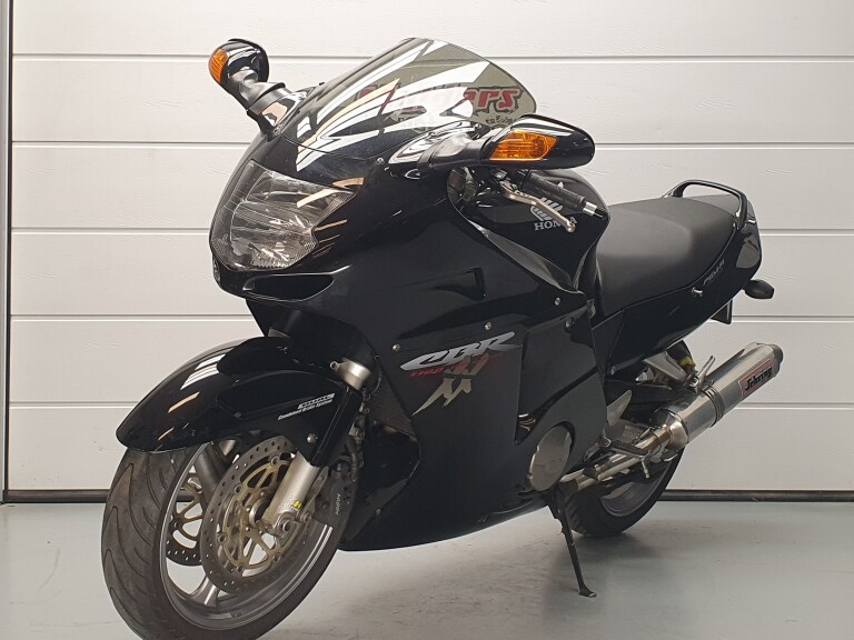 Honda CBR 1100 XX SUPER BLACKBIRD 