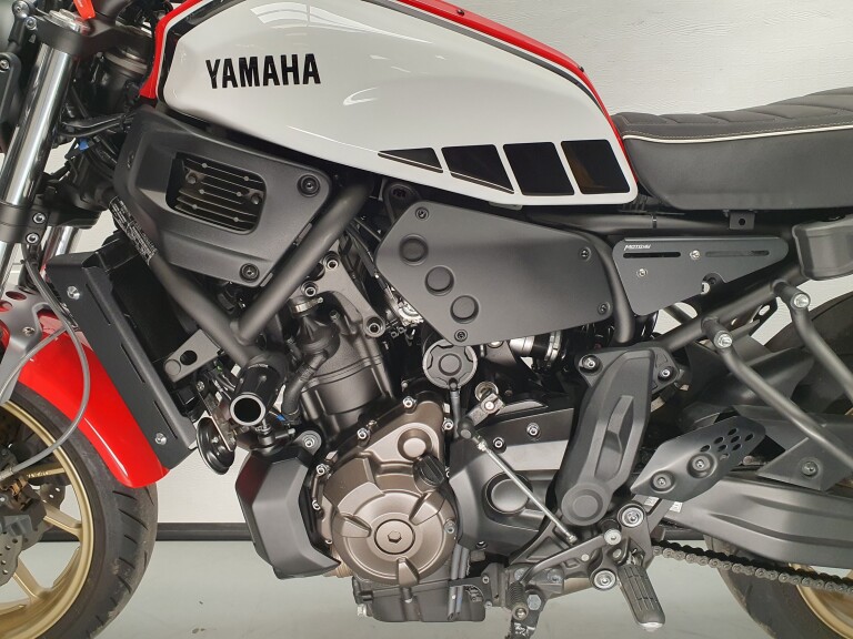 Yamaha XSR 700 foto 5