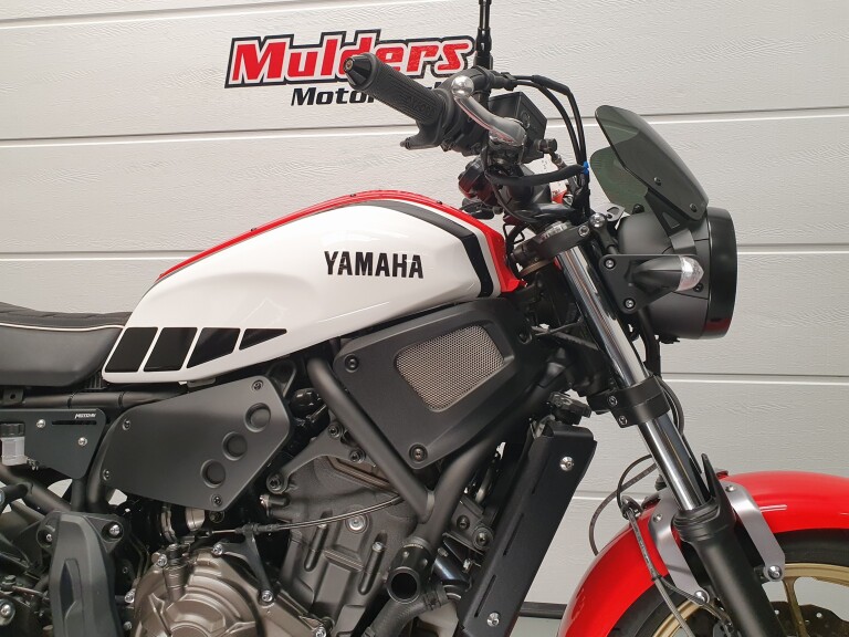 Yamaha XSR 700 foto 10