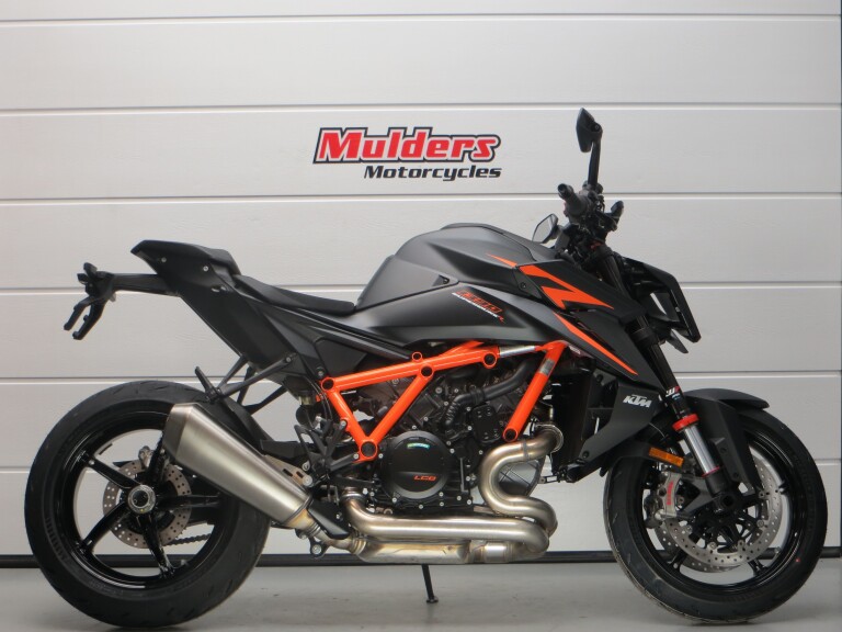 KTM 1390 SUPER DUKE R 