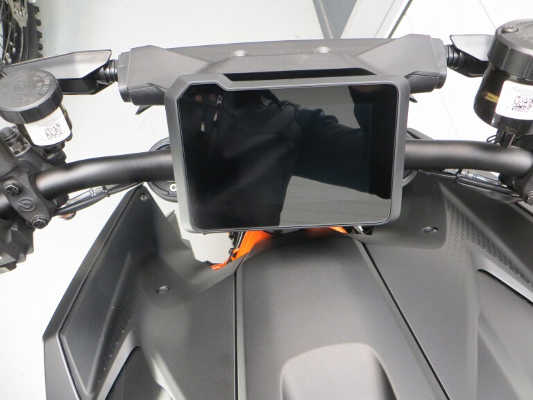 KTM 1390 SUPER DUKE R foto 7