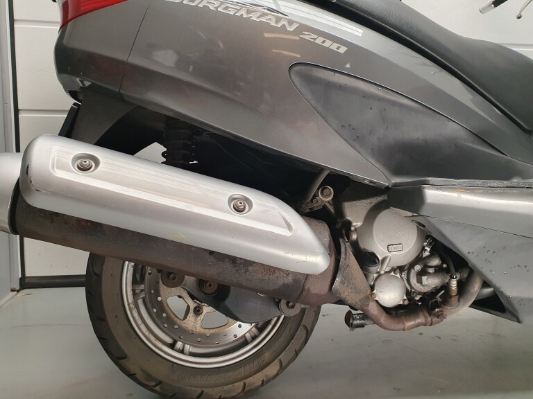 Suzuki UH 200 BURGMAN foto 9