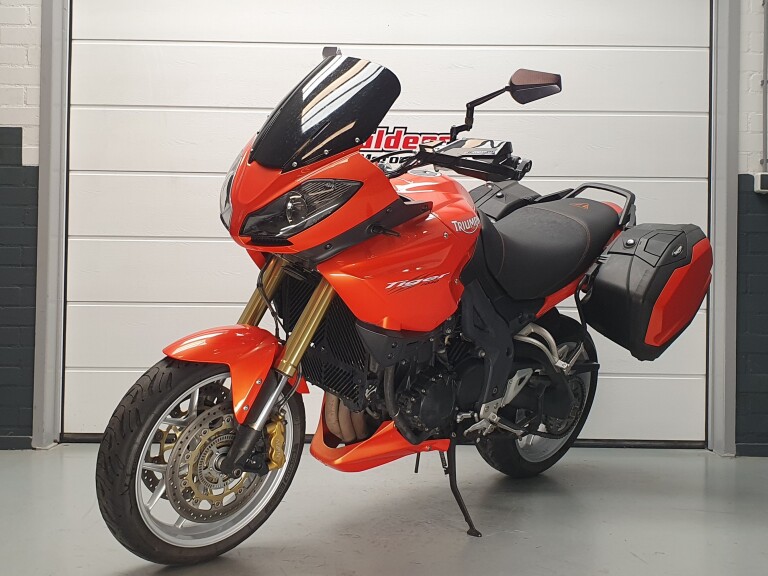 Triumph TIGER 1050 