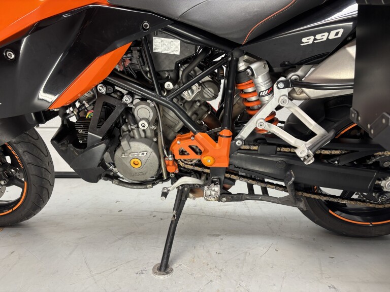 KTM 990 SUPERMOTO T foto 11