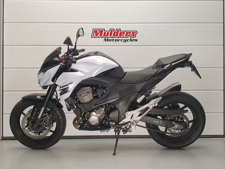 Kawasaki Z 800 ABS foto 2