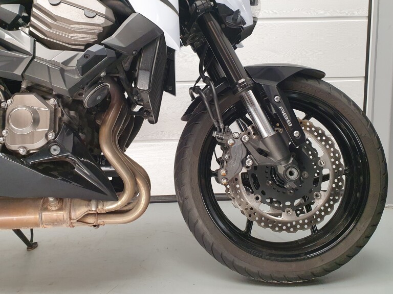 Kawasaki Z 800 ABS foto 13