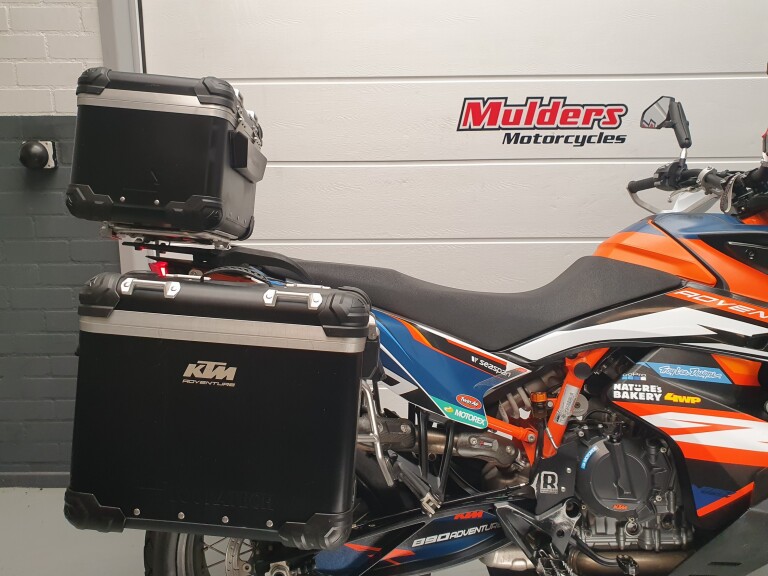 KTM 890 ADVENTURE R foto 8