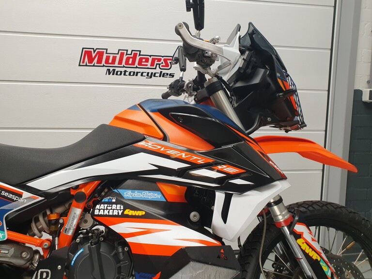 KTM 890 ADVENTURE R foto 10
