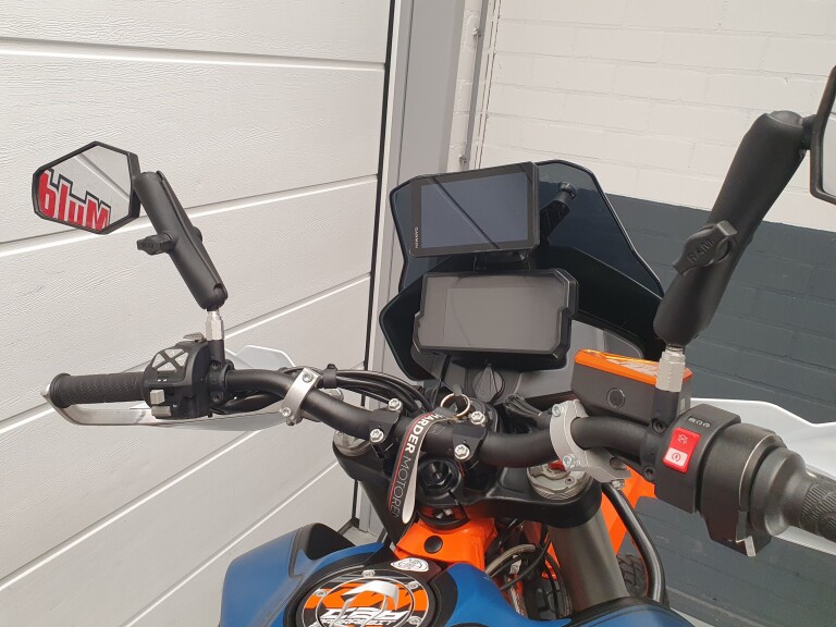 KTM 890 ADVENTURE R foto 14