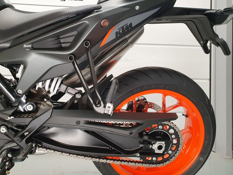 KTM 790 DUKE L ABS foto 7