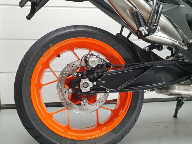 KTM 790 DUKE L ABS foto 9