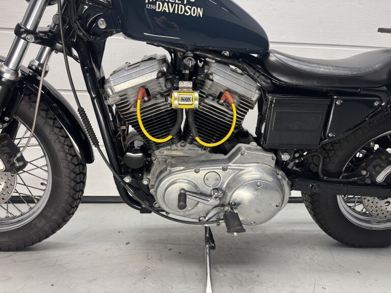 Harley-Davidson XLH Sportster 883 foto 4