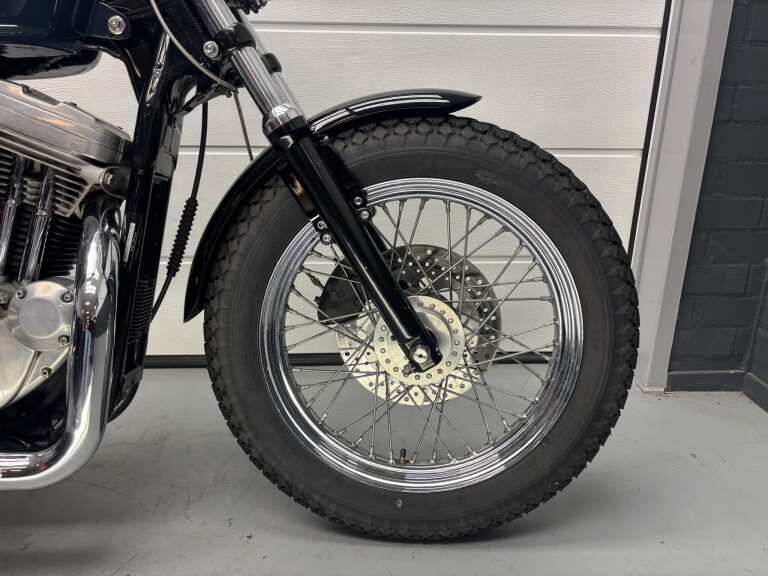 Harley-Davidson XLH Sportster 883 foto 8