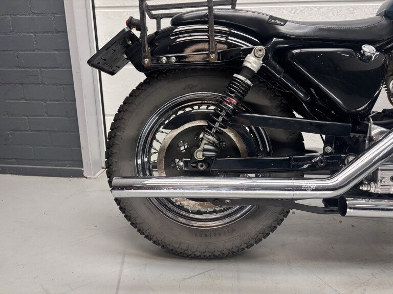 Harley-Davidson XLH Sportster 883 foto 10