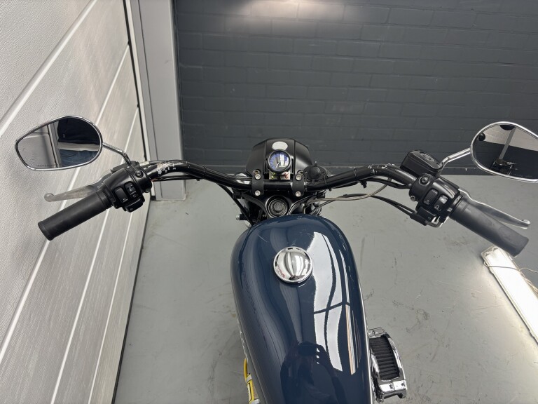 Harley-Davidson XLH Sportster 883 foto 13